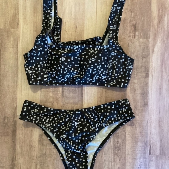 Black ditsy floral moon square knot top bikini swimsuit Sz L - Picture 6 of 8
